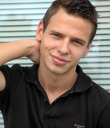 Eric  5b8e339c0e404.jpg