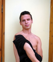 Eric  5b8e33b94b227.jpg