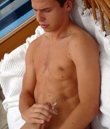 Eric  5b8e34796983c.jpg