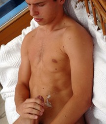 Eric  5b8e347b4657b.jpg
