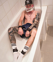 Scally Boy 5b8e5917b8496.jpg