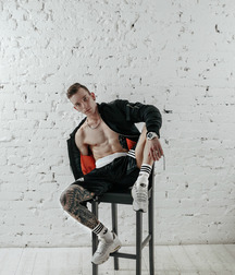 Scally 5b8e5e07bfa35.jpg