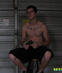 Lex Pisses and JO 5b9e05aa4780f.jpg