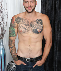 Jake Hart Shows Off  5bb39b4818e20.jpg