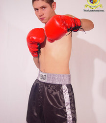 Lorenzo Twink Boxer 5bb6f2d3987a6.jpg