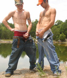 Jeremiah and Cody Piss 2 5bbb4b264f7ed.jpg