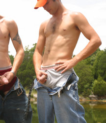 Jeremiah and Cody Piss 2 5bbb4b3c29098.jpg