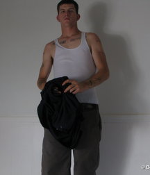 Lex Tall Tattooed Pissing Wanker 5bc32e5c1e637.jpg