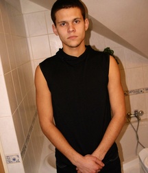Jan Solo Bathroom 1 5bd19f1fdcabd.jpg