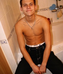 Jan Solo Bathroom 1 5bd19f3f6bbe8.jpg