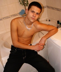 Jan Solo Bathroom 1 5bd19f4382360.jpg
