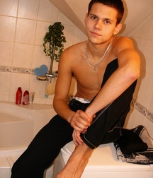 Jan Solo Bathroom 1 5bd19f5c8f493.jpg