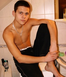 Jan Solo Bathroom 1 5bd19f66bfca3.jpg