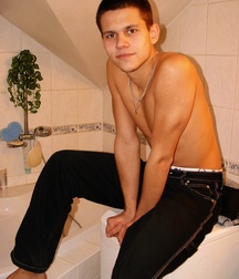 Jan Solo Bathroom 1 5bd19f6b4aa71.jpg