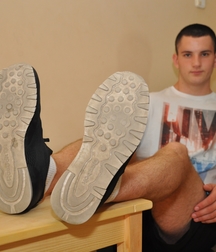 Milosz Feet Solo 1 5bd429f68ed23.jpg