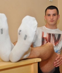 Milosz Feet Solo 1 5bd42a07e2b32.jpg