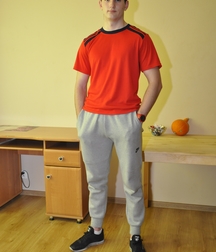 Milosz Feet Solo 2 5bd42b3f78618.jpg