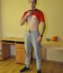 Milosz Feet Solo 2 5bd42b5b7d06b.jpg