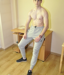 Milosz Feet Solo 2 5bd42b7515eaa.jpg