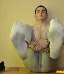 Milosz Feet Solo 2 5bd42bc975734.jpg