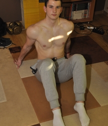 Milosz Feet Solo 2 5bd42c740a32c.jpg