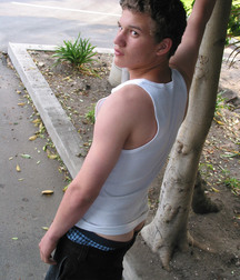 Bucky Dirty Feet 5be0712b71b2f.jpg