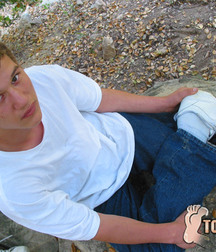 Bucky Dirty Feet 5be0718564fd8.jpg