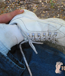 Bucky Dirty Feet 5be07187d5bef.jpg