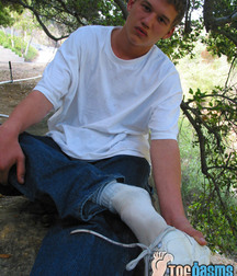 Bucky Dirty Feet 5be0718bce0ff.jpg