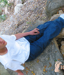 Bucky Dirty Feet 5be071a90b99a.jpg