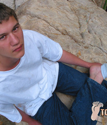 Bucky Dirty Feet 5be071b290fa9.jpg