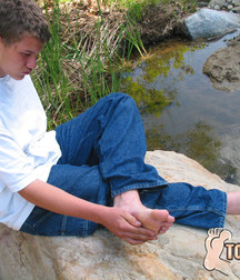 Bucky Dirty Feet 5be071dc2d6c1.jpg
