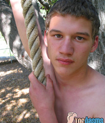 Bucky Dirty Feet 5be0720b2515d.jpg