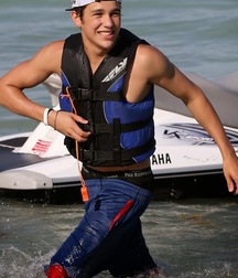 Austin Mahone Shirtless HD 5be30c897d590.jpg