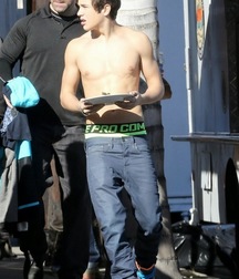 Austin Mahone Shirtless HD 5be30d510a919.jpg