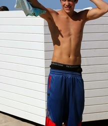 Austin Mahone Shirtless HD 5be30d61c8a37.jpg