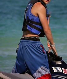 Austin Mahone Shirtless HD 5be30d65692d9.jpg