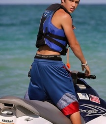 Austin Mahone Shirtless HD 5be30d6908d5a.jpg