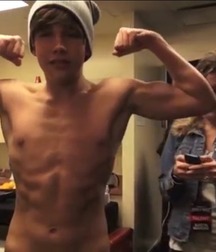 Austin Mahone Shirtless HD 5be30d716a71f.jpg