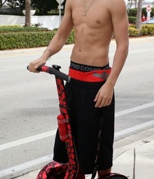 Austin Mahone Shirtless HD 5be30d91d6fb0.jpg