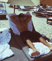 Austin Mahone Shirtless HD 5be30da4aec7e.jpg