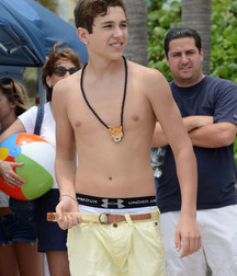 Austin Mahone Shirtless HD 5be30dbe2ffd6.jpg