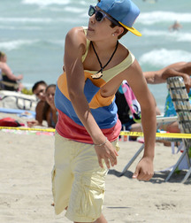 Austin Mahone Shirtless HD 5be30dc2e0124.jpg