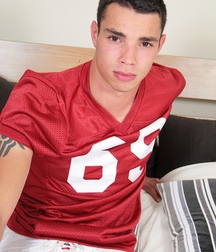 Joe Legend Footballer 5be9d5d0ece03.jpg