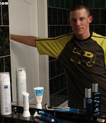 Bjorn Strips off his Socks and Shaves 5c211471c5c40.jpg