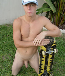 Dakota Skateboard Solo 5c24f2e4ba9f1.jpg
