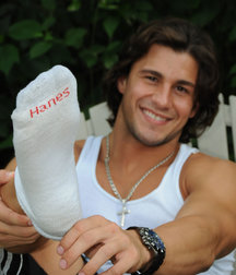 MIX Taking Off Socks and Sneakers  5c6c5e1353736.jpg