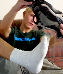 MIX Taking Off Socks and Sneakers  5c6c6003757f3.png