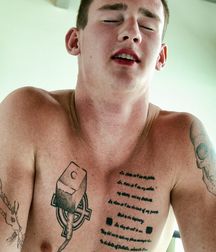 Axl 5c8b86316f410.jpg