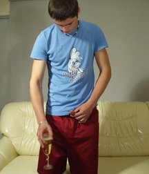 Archie Pissing 5c8baa02530ab.jpg